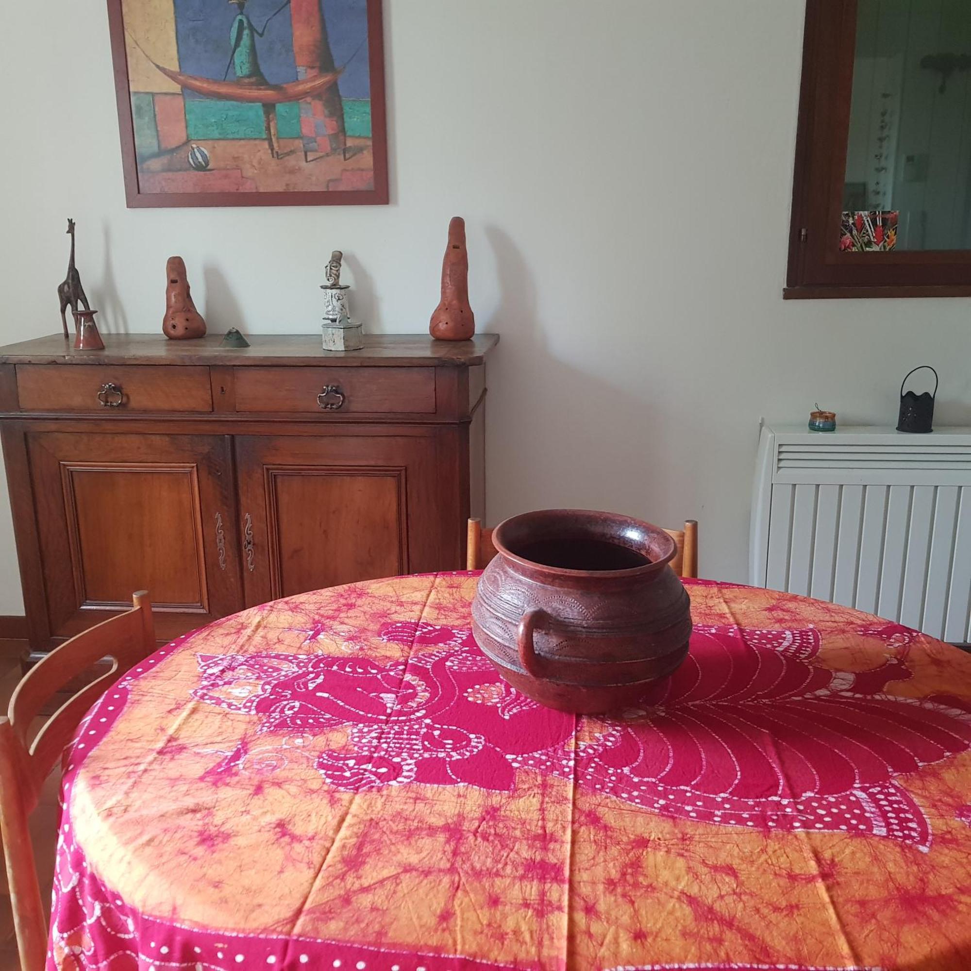 Chambre Dans Petit Havre De Paix Avec Piscine Chauffee Au Coeur Du Luberon ガルガ エクステリア 写真
