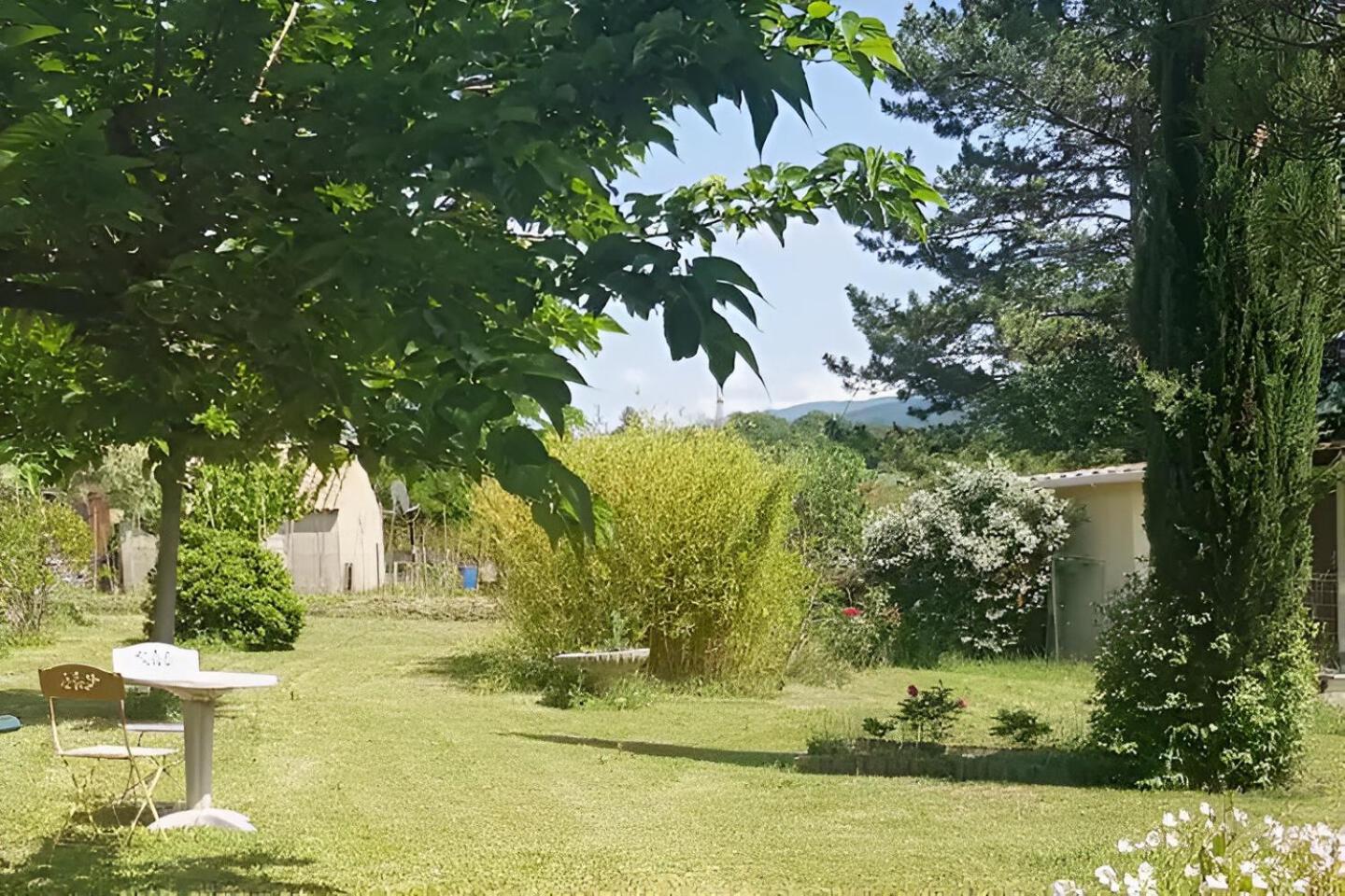 Chambre Dans Petit Havre De Paix Avec Piscine Chauffee Au Coeur Du Luberon ガルガ エクステリア 写真
